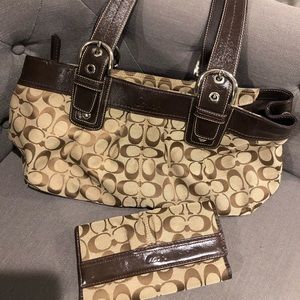 Coach Brown Pleated Lg Signature Tote with Wallet